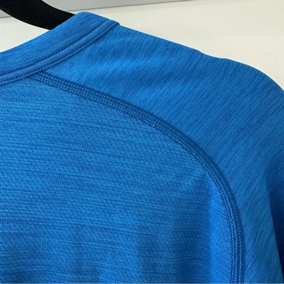 Lululemon Men's Bright Blue Tech Long Sleeve Henley, Size Large - Picture 7 of 8